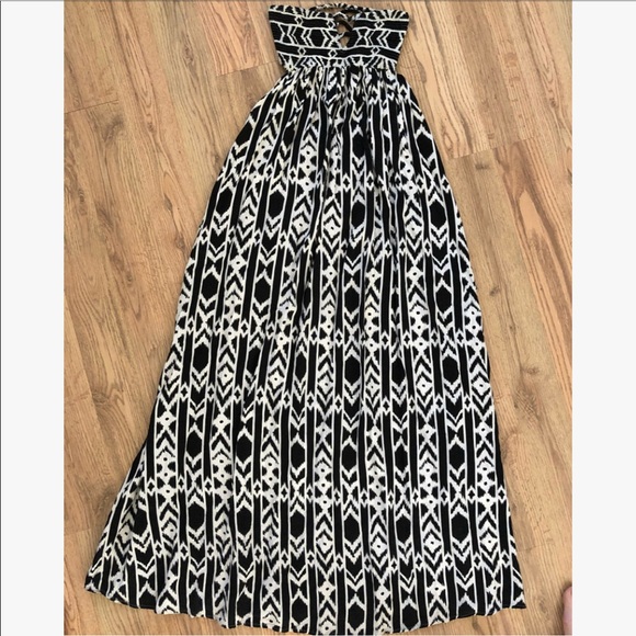Re:named B&W Patterned Strapless Maxi Dress - Picture 3 of 6